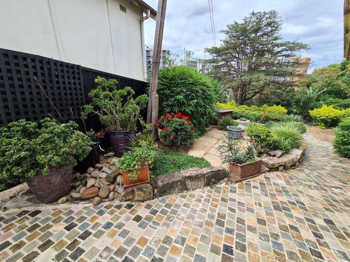 Vista Unit Close To The City & Airport & Train Station And Brighton Le Sands Beach シドニー エクステリア 写真