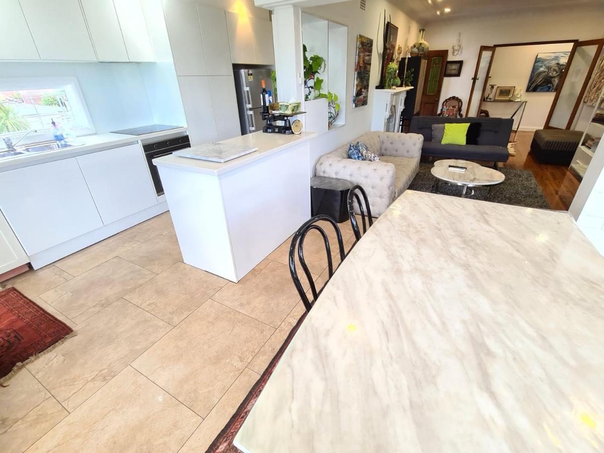 Vista Unit Close To The City & Airport & Train Station And Brighton Le Sands Beach シドニー エクステリア 写真